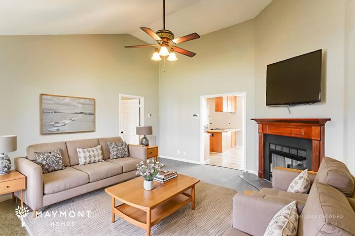 Building Photo - 737 Stone Hedge Dr