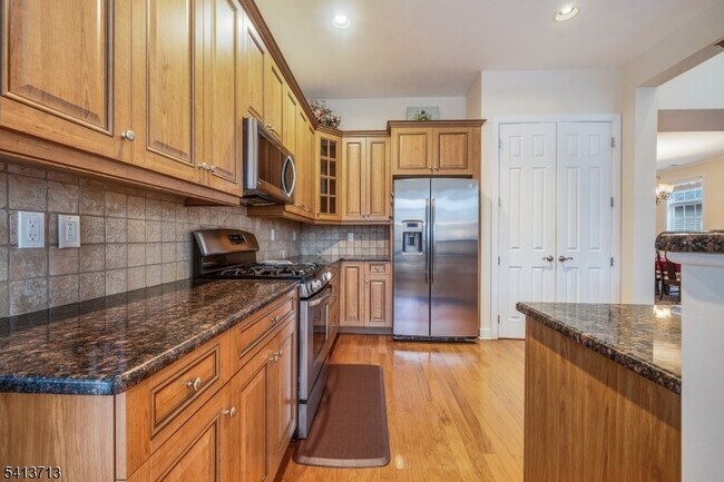 Building Photo - 47 Schindler Ct
