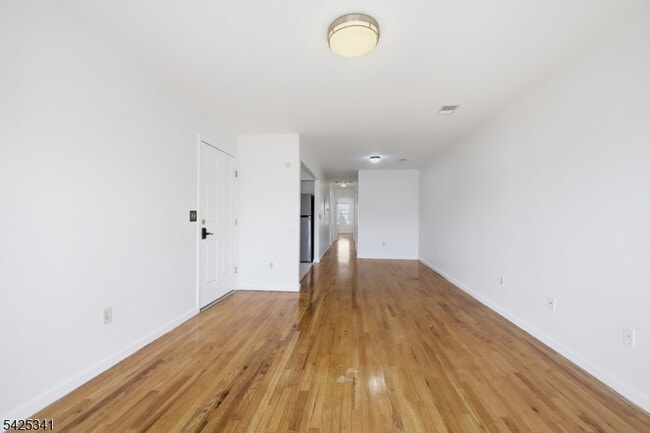 Building Photo - 20 Wakeman Ave
