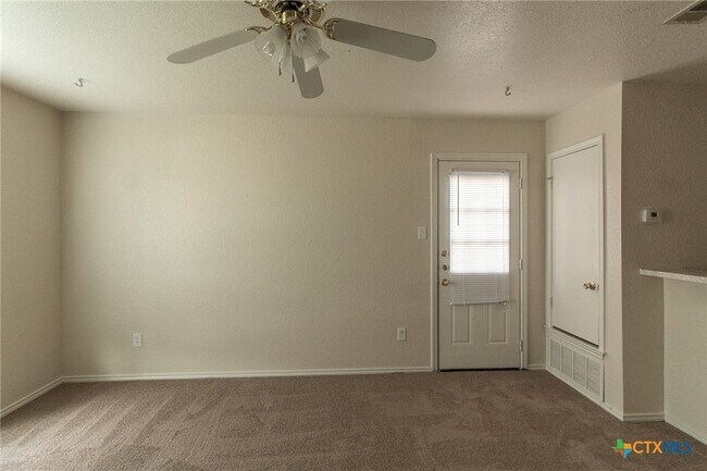 Building Photo - 4101 Gus Dr