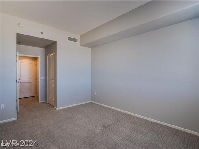 Building Photo - 8255 S Las Vegas Blvd
