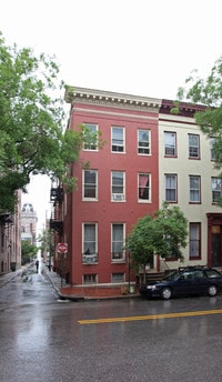 Building Photo - 10 E Read St