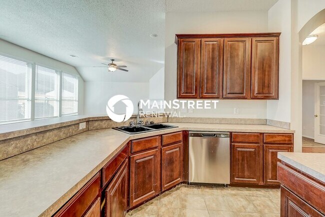 Building Photo - 4 Bedroom Pet-Friendly Home in DESOTO, TX ...
