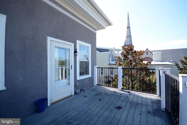 Building Photo - 37 S Prospect St