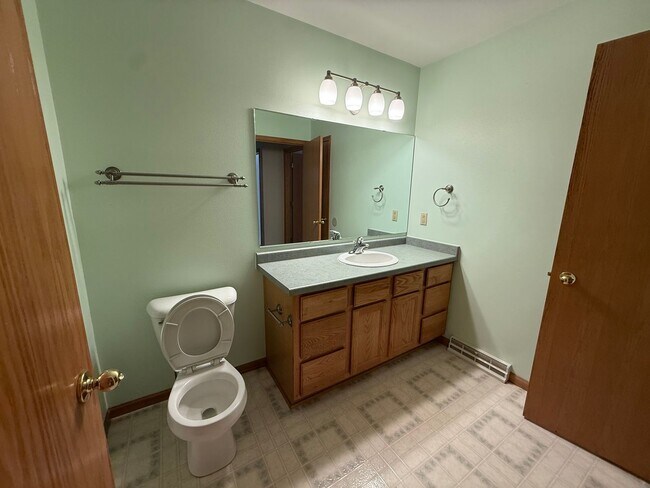 Building Photo - 6078 Croix Dr