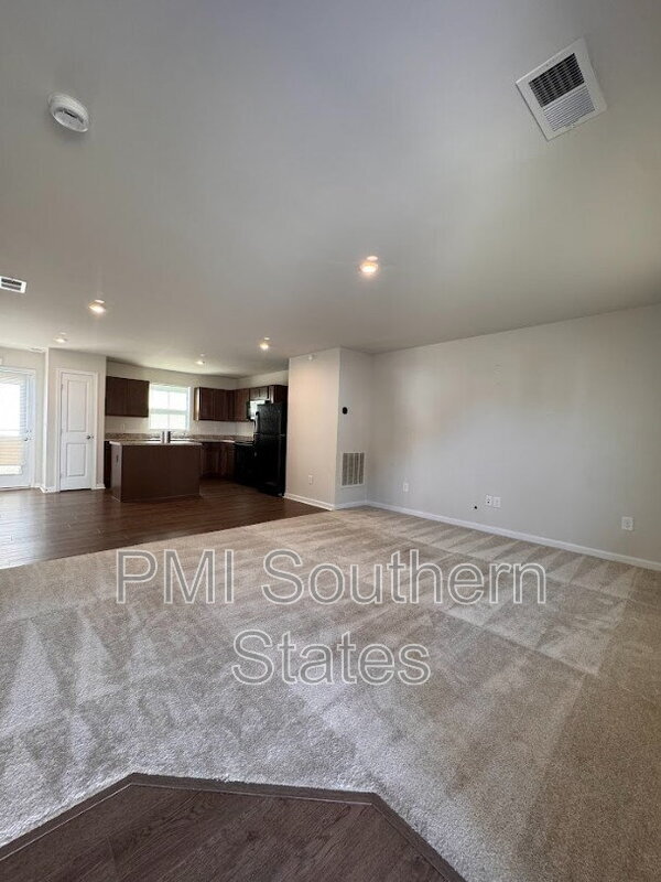 Building Photo - 926 Shakespeare Dr