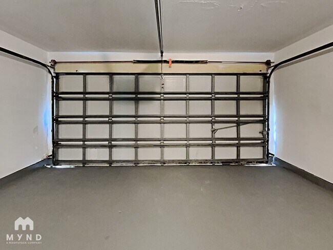Building Photo - 14906 Sparks Ct