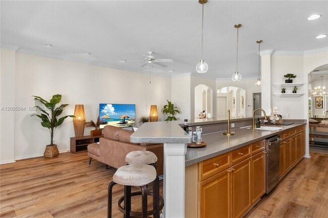 Building Photo - 1896 Crestview Way