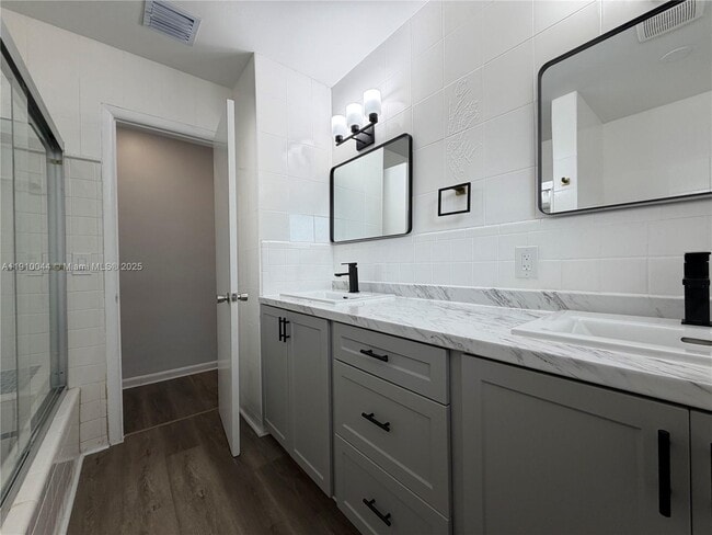 Building Photo - 8042 SW 89th St