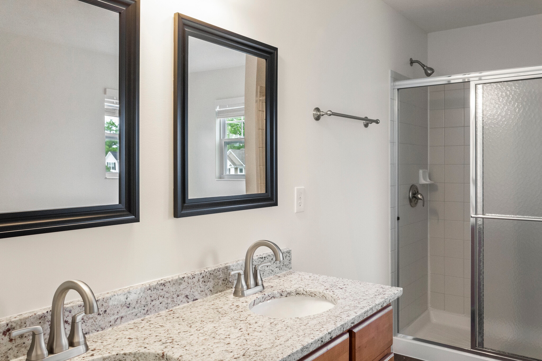 Building Photo - 6335 Arabian Dr