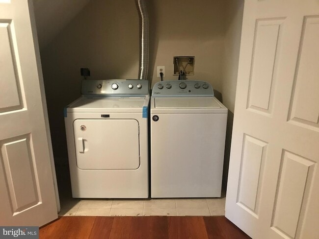 Building Photo - 12204 Apple Orchard Ct