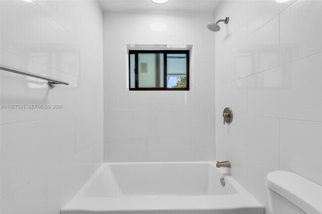 Building Photo - 9915 SW 212th St