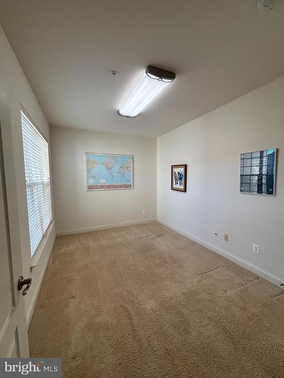 Building Photo - 7300 Travertine Dr