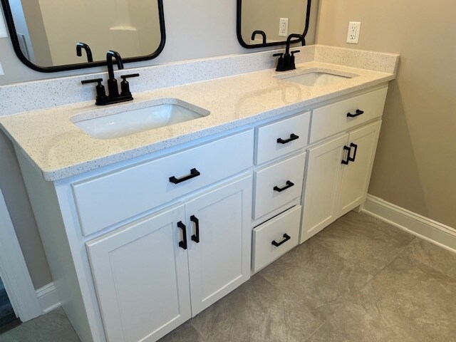 Building Photo - 29 Tara Dr