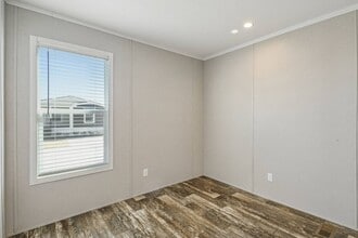 Building Photo - 1616 American Dr