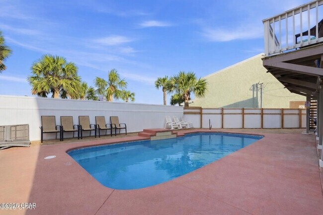 Building Photo - 5012 Gulf Dr
