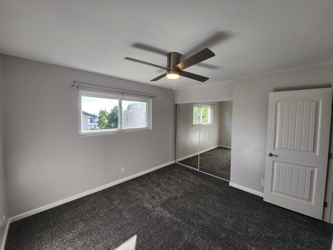 Building Photo - 3825 Polaris Dr