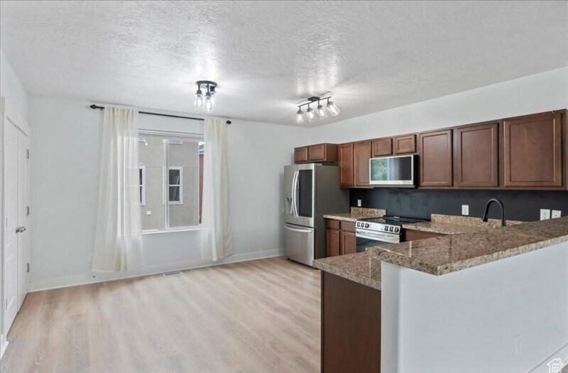 Building Photo - 3709 S Gowan Ln