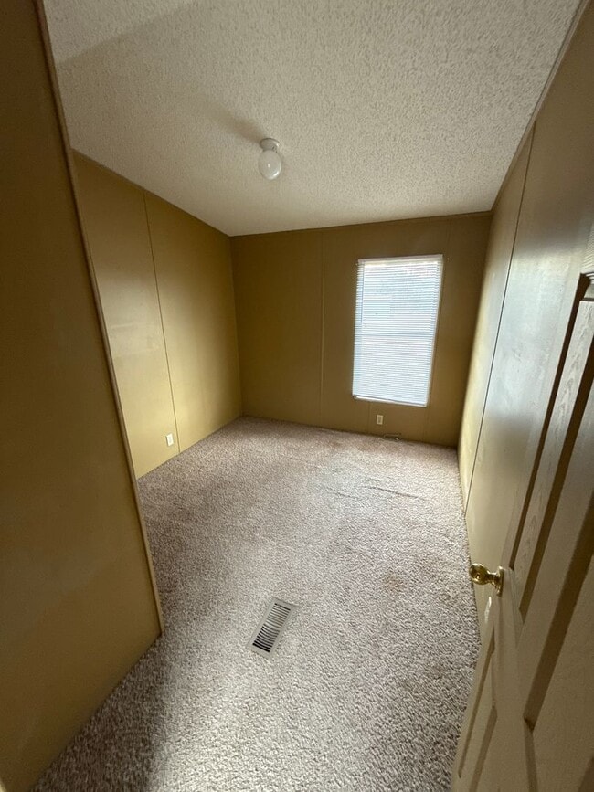 Building Photo - 5615 AR-363