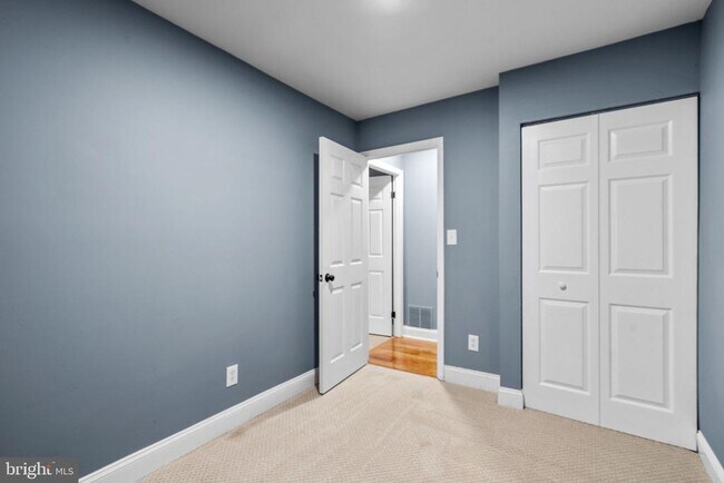 Building Photo - 3004 Piano Ln