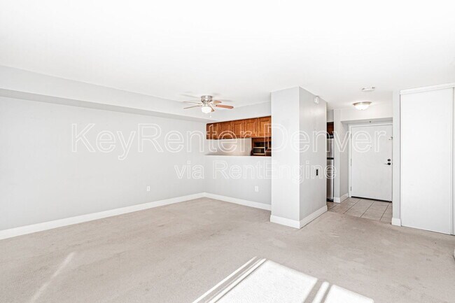Building Photo - 601 W 11th Ave