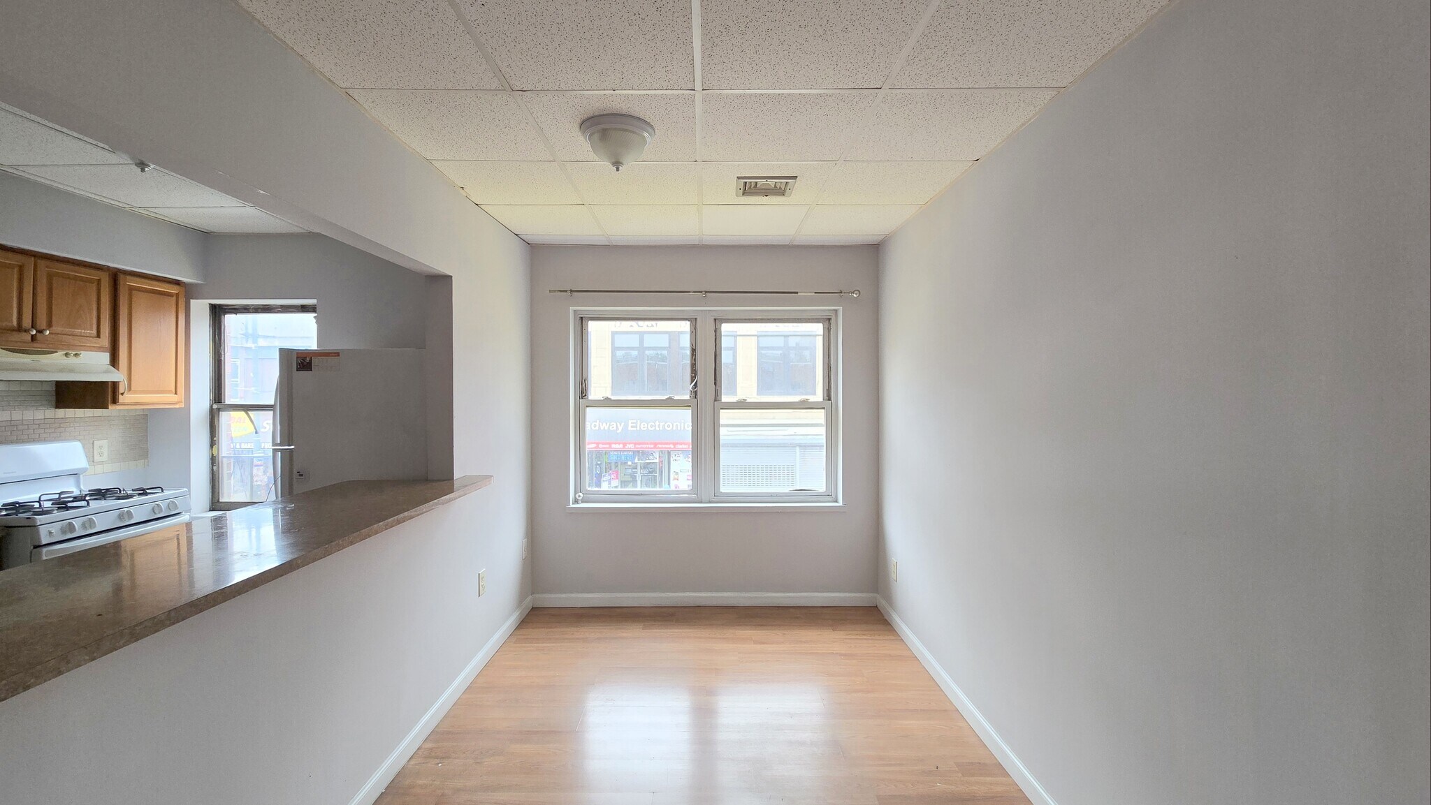 Dining Room - 61 Broadway