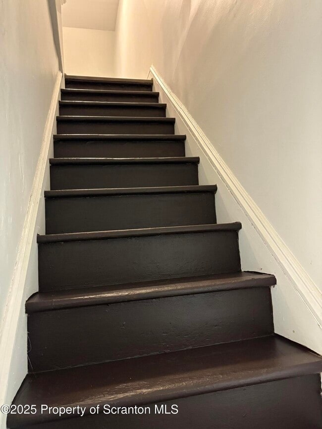 Building Photo - 31 Washington St