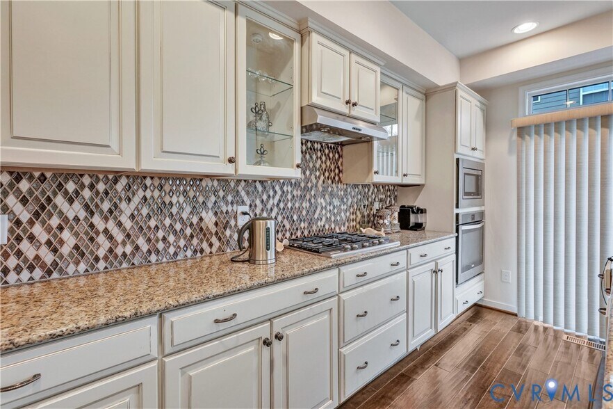 Building Photo - 3900 Liesfeld Pl