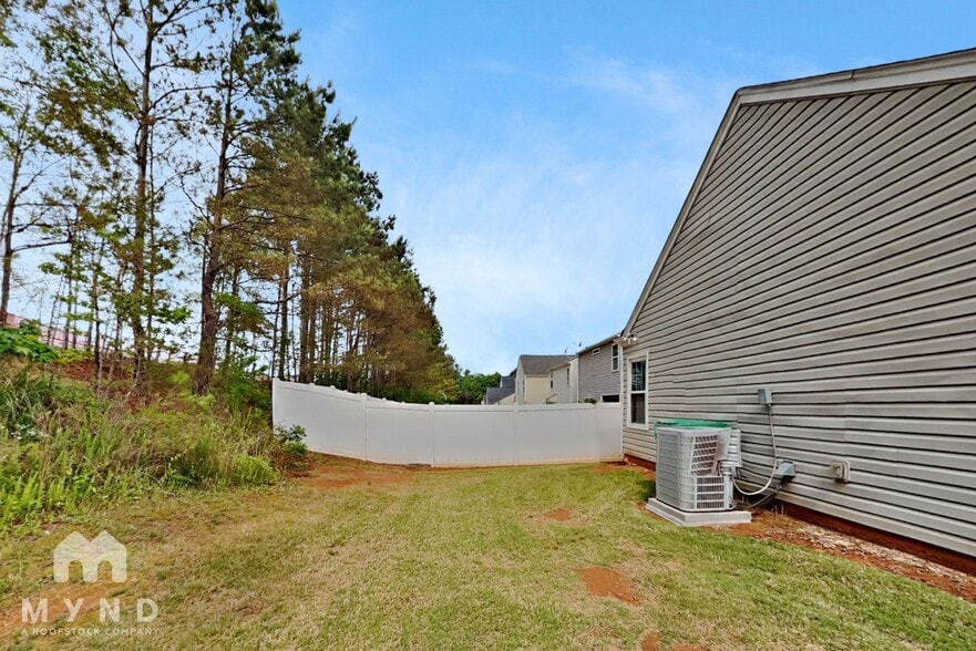 Building Photo - 6155 Smoke Ridge Ln