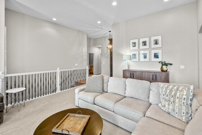 Building Photo - 14978 Buena Vista Dr