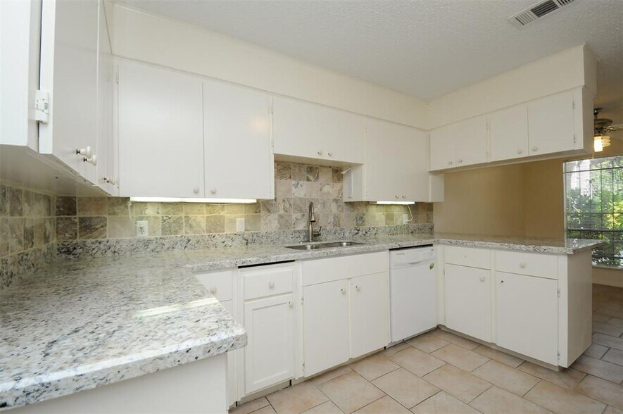 Building Photo - 4508 Medinah Pl
