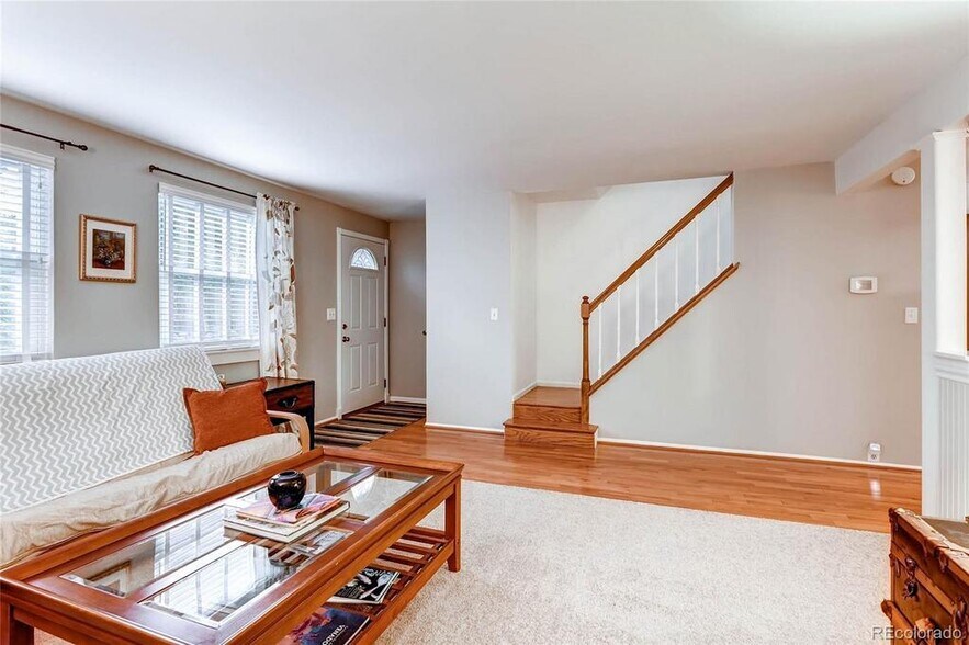 Building Photo - 5060 E Hinsdale Pl