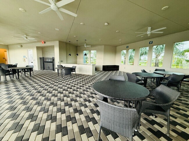 Building Photo - New build -  Be the 1st to move into this 4 bedroom home in Parish!