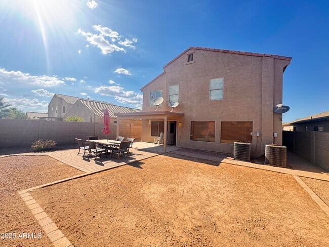 Building Photo - 41897 Colby Dr