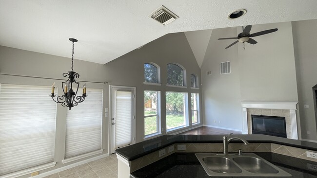 Building Photo - 14131 Sandhill Crane Dr