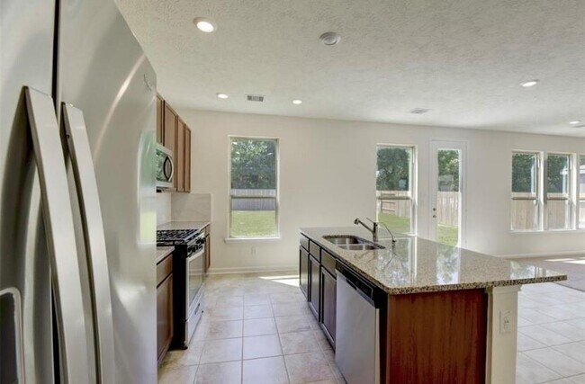 Building Photo - 4127 Mossy banks Ln