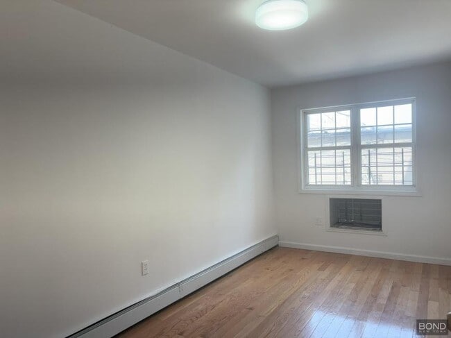 Building Photo - 4 bedroom in Brooklyn NY 11203