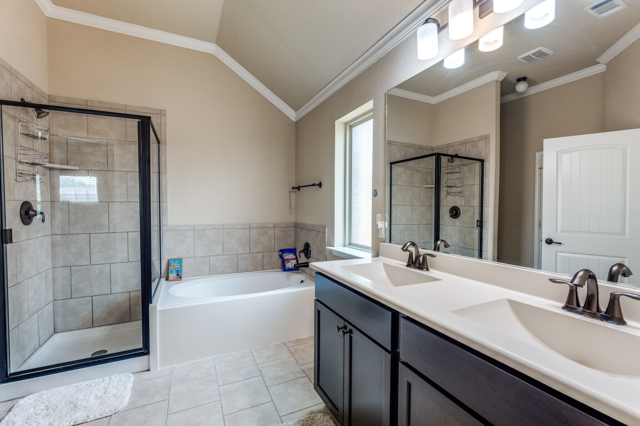 Building Photo - 129 Buckskin Way