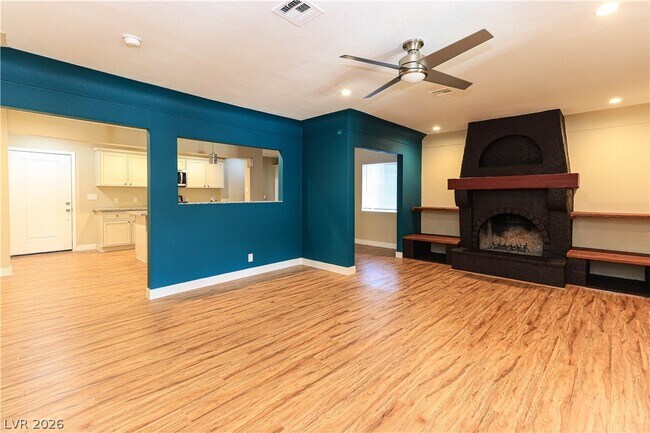 Building Photo - 2100 Santa Ynez Dr