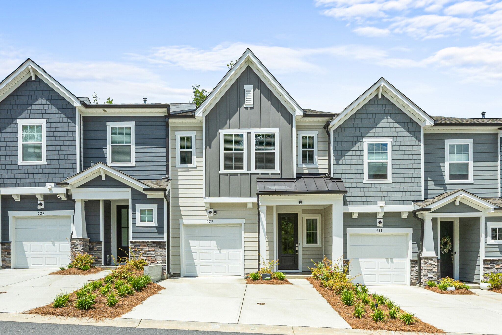 Building Photo - 529 Madison Falls Ct