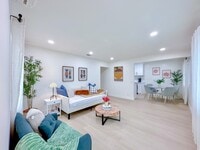 Building Photo - 18448 La Guardia St