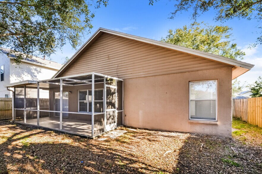 Building Photo - 1710 Scotch Pine Dr