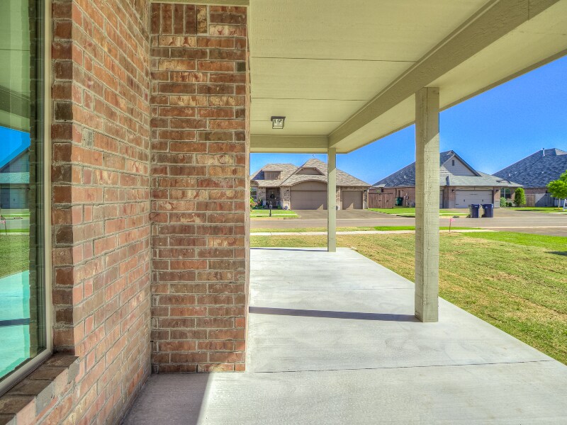 Building Photo - 16716 Doyle Dr