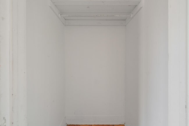 Building Photo - 1002 Beech St