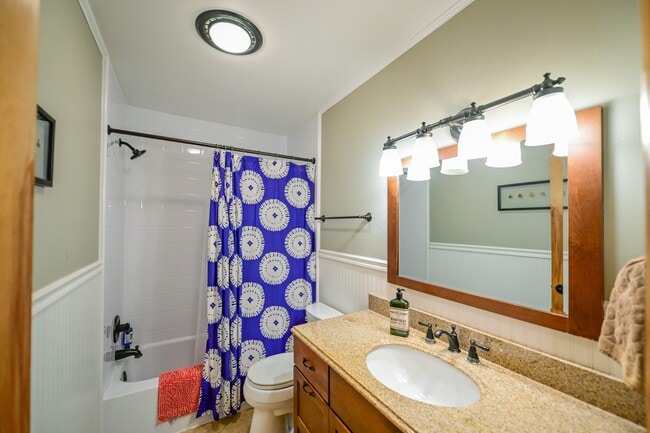 Building Photo - 50 Eden Pl