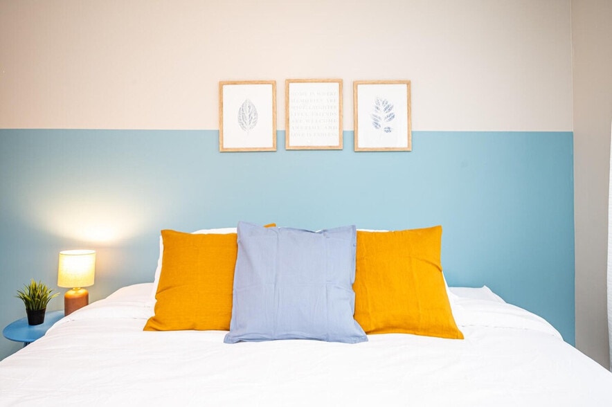 Building Photo - 1267 Sweet Pine Dr