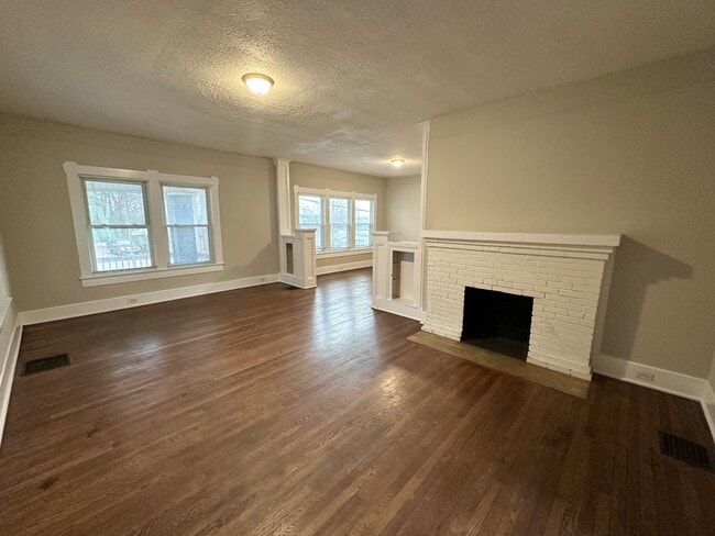 Building Photo - 2223 28th St N