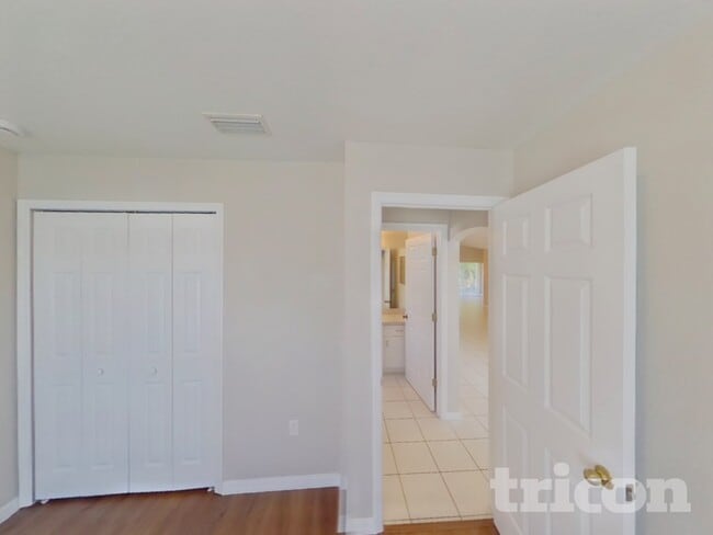 Building Photo - 184 Jennifer Dr