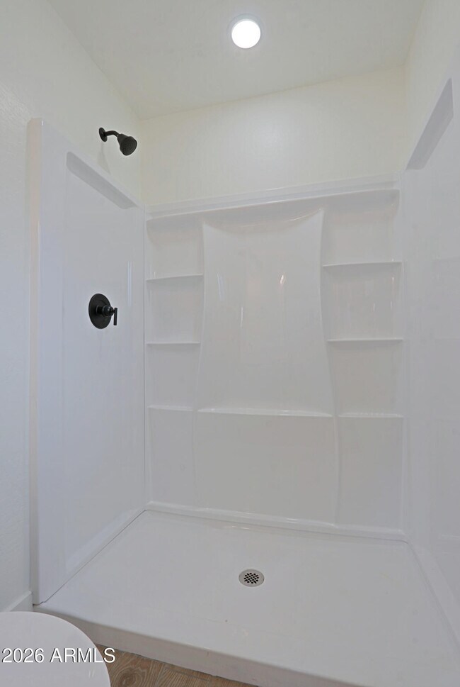 Building Photo - 454 S Pioneer
