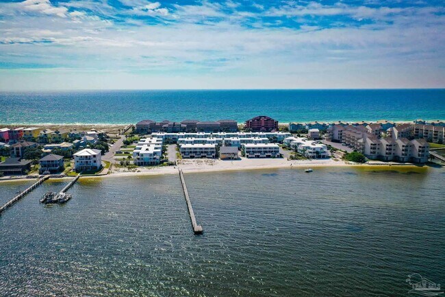 Building Photo - 1100 Fort Pickens Rd